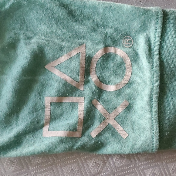 2/$8 ๐ฎ Playstation 1994 retro light blue long sleeve shirt ๐ - Picture 6 of 6